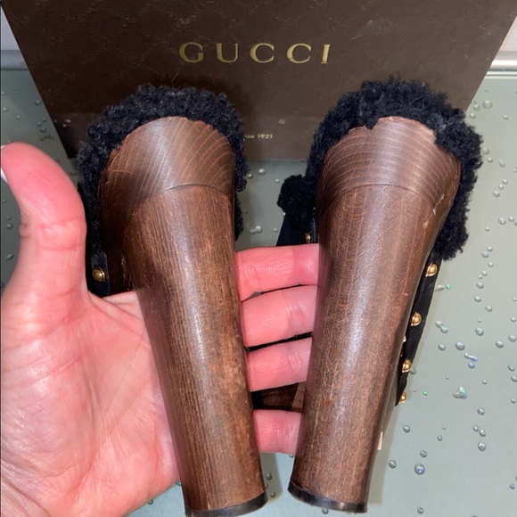 GUCCI Black Suede Leather Fur Lined Platform Stud Clogs Heels Size 37.5 - Picture 6 of 8